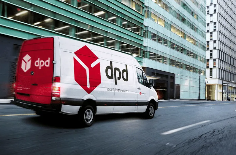 DPD auto kurýra - vůz přepravní služby DPD