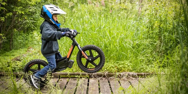 Elektrické motorky pro děti