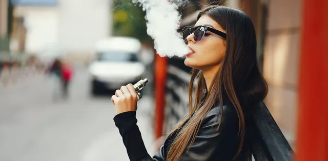 elektronická cigareta