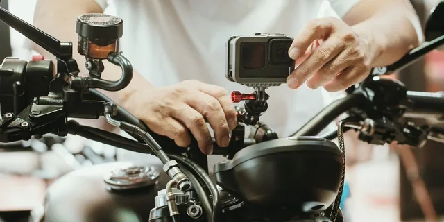 kamera na motorku