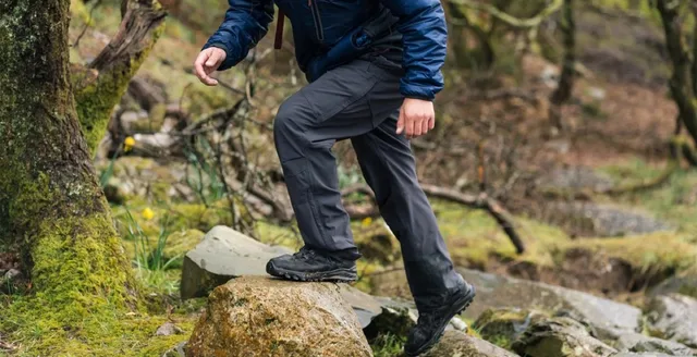 outdoorové kalhoty