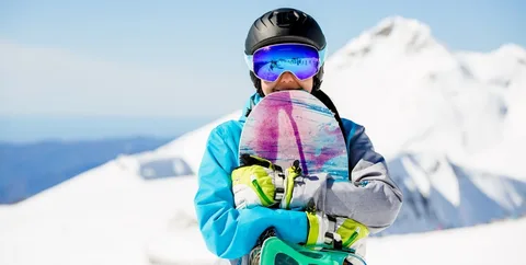 Snowboardové helmy