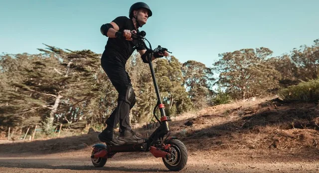 Terénní elektrokoloběžky